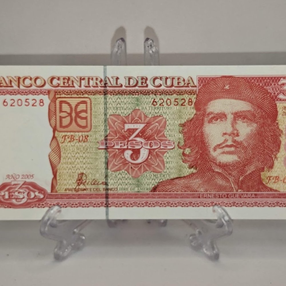 2005 Tres Pesos Ernesto Che Guevara Uncirculated.